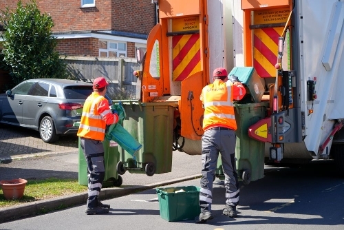 2025 - recycling vehicles collecting green bins veolia